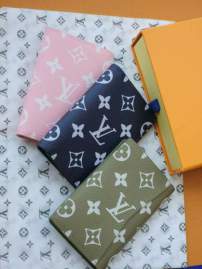 Picture of Louis Vuitton Wallets _SKUfw204796717fw